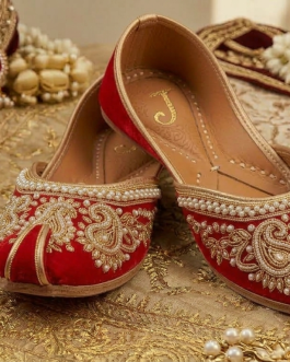 Valgorit Heritage Juttis (Women)