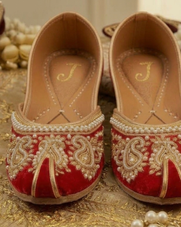 Valgorit Heritage Juttis (Women)